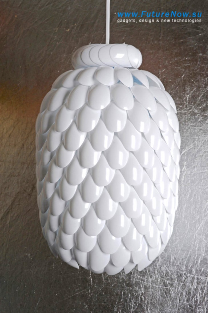 Lampade bottiglie di plastica: recupero creativo: la lampada ...
